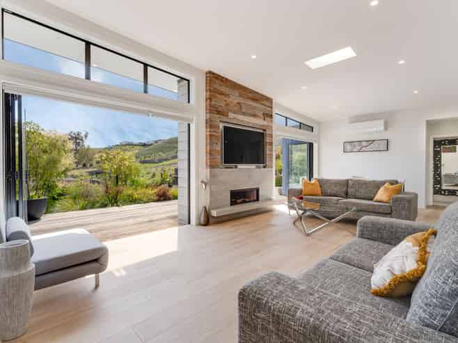 5 Mansfield Way, STOKE