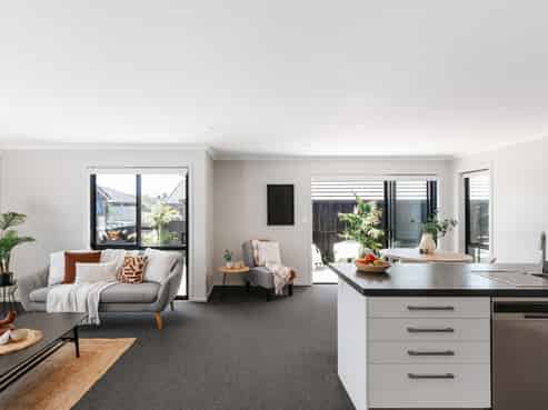 11 Clover Lane, Pyes Pa