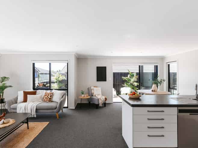 11 Clover Lane, Pyes Pa