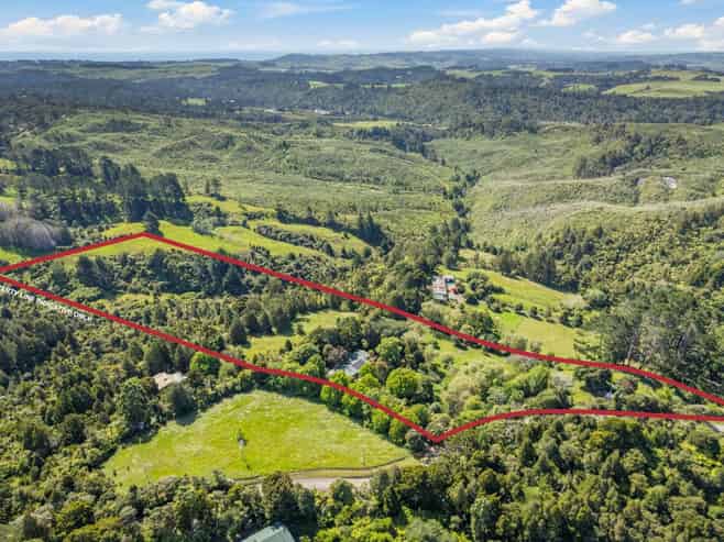 67 Gregory Road, Waitakere