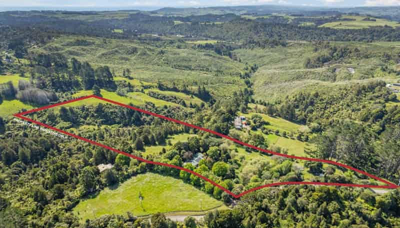 67 Gregory Road, Waitakere