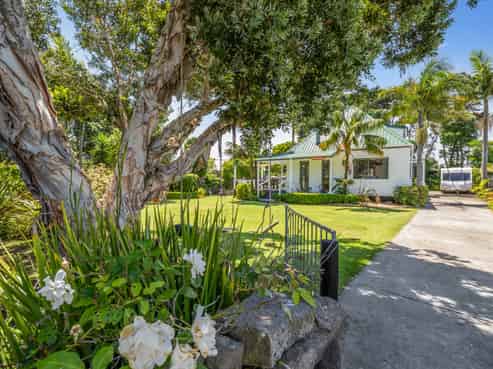 11 Ohiwa Parade, Ohope