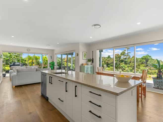 3 Shipwreck Way, Mangawhai Heads