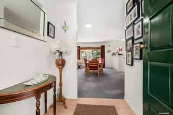 10 Lanier Place, Glendene