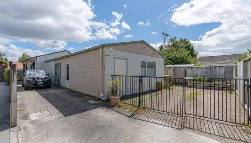 129b Boundary Road - Pets Allowed, Claudelands