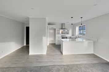 658B Pioneer Highway, Awapuni