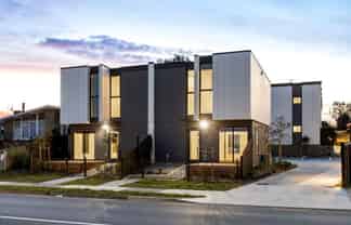 8/79 Edmonton Road, Henderson