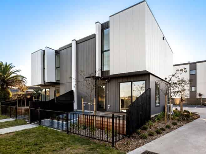 8/79 Edmonton Road, Henderson