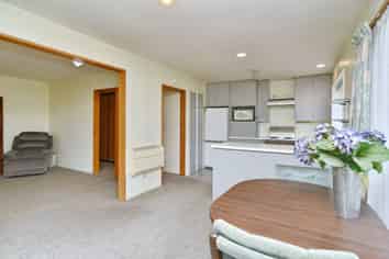 1/49A Regency Crescent, Redwood