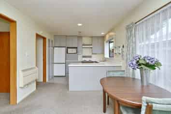 1/49A Regency Crescent, Redwood