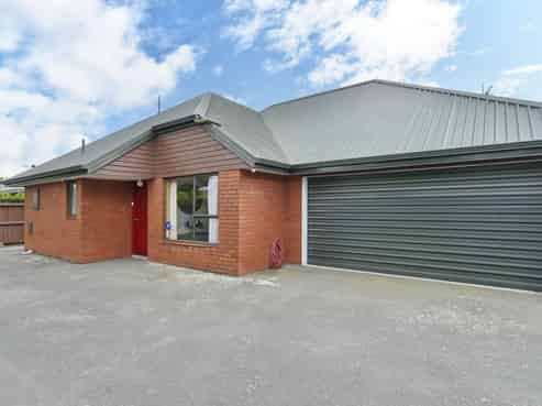 1/49A Regency Crescent, Redwood