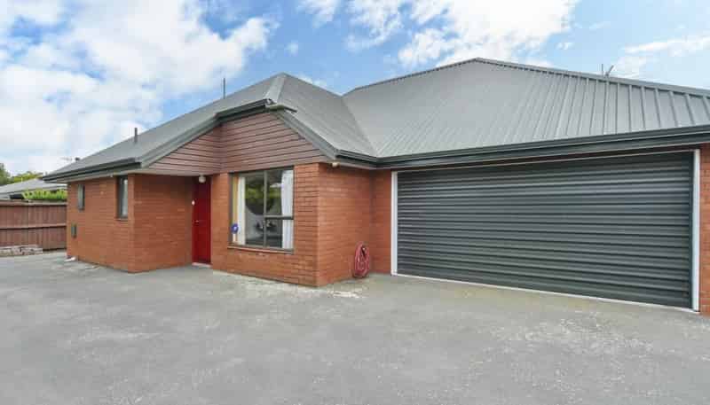 1/49A Regency Crescent, Redwood