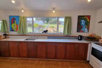 99 Orepuki Riverton Highway, Riverton