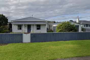 82 East Quay, Waitara