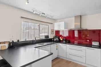 6 Thomason Avenue, MOTUEKA