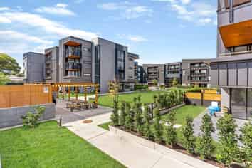 102/74 Victoria Street, Onehunga