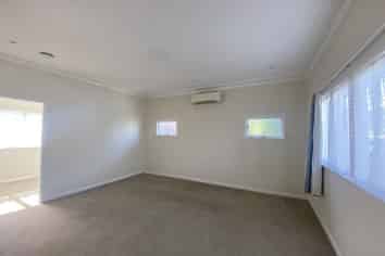 12 Cairnfield Road, Kensington