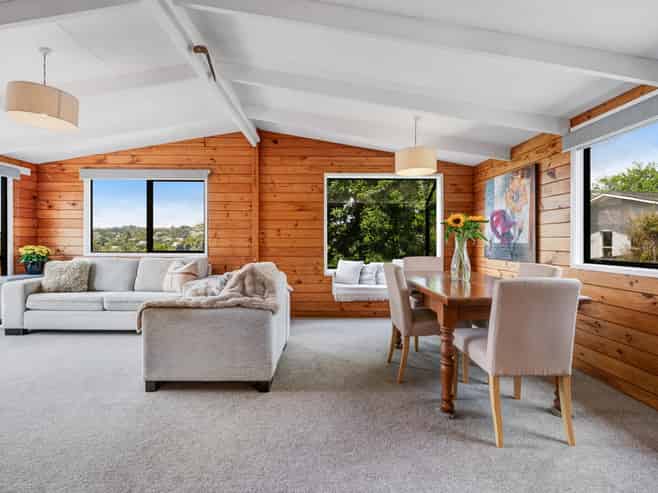 23 John Road, Stanmore Bay