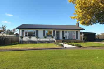 12 Hamlet Street, Stratford