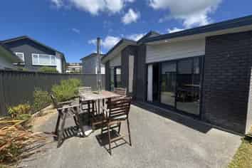 27 Kaki Drive, Porirua