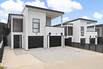 12 Kuhu Way, Silverdale