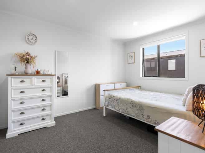 2/65 Cabourne Drive, Glenview