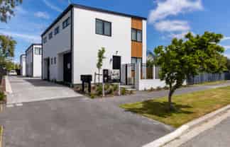 4/14 Crohane Place, Addington