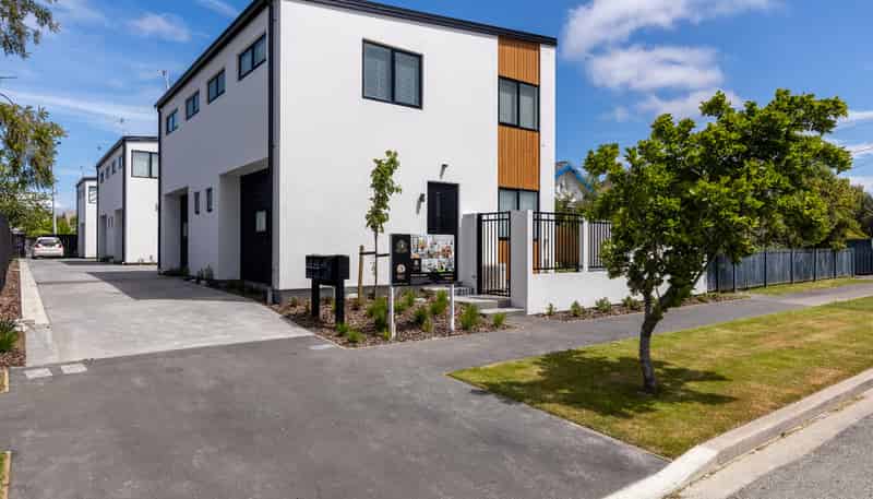 4/14 Crohane Place, Addington