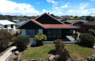 8 Girvan Street, Oamaru North