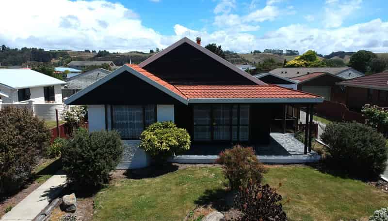 8 Girvan Street, Oamaru North