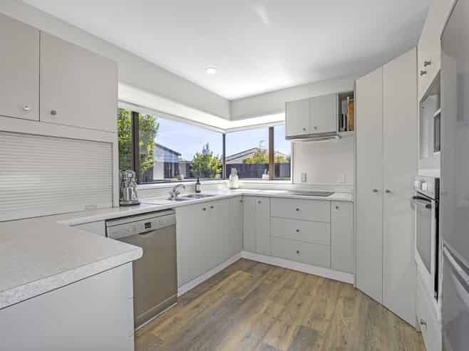 11 Giles Place, Shirley