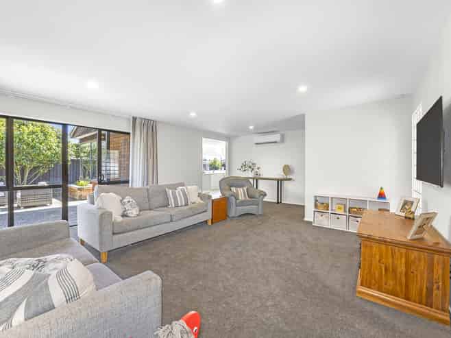 11 Giles Place, Shirley