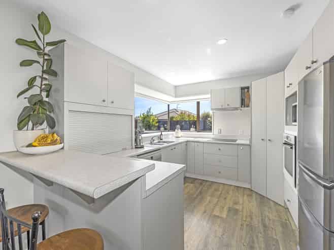 11 Giles Place, Shirley