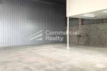 Central Warehouse With Live-In Potential