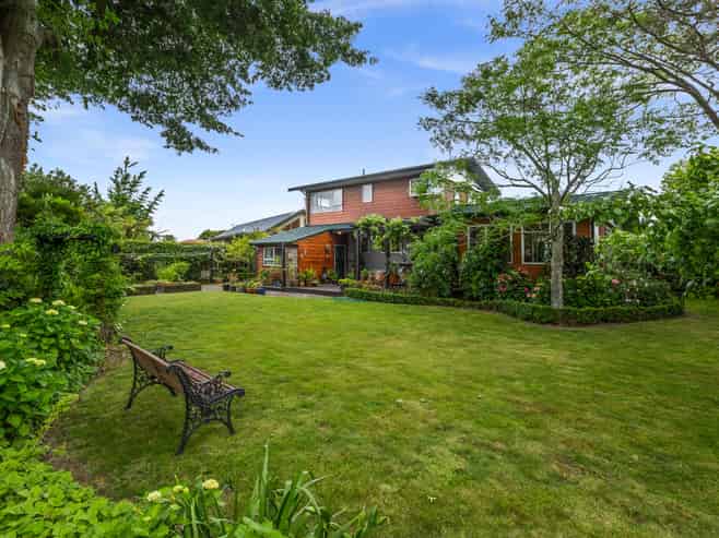 14 Trigg Crescent, Taradale