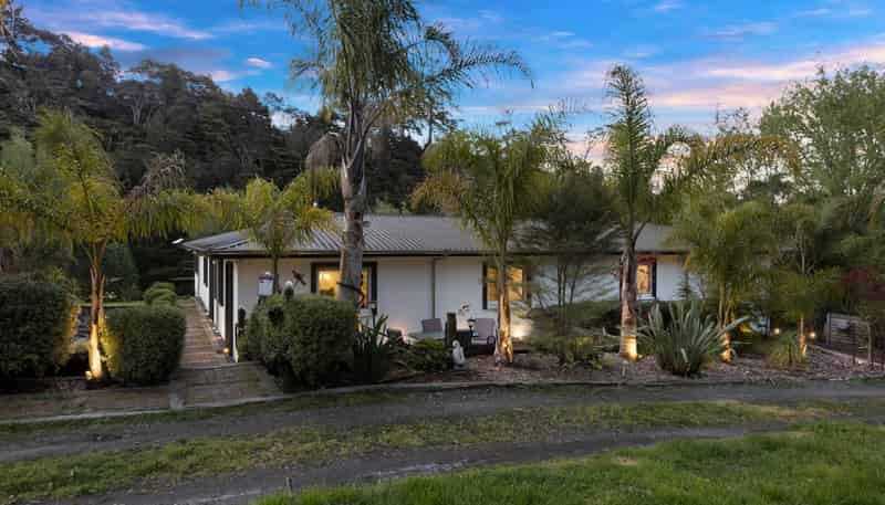 60 Lenzen Road, Puhoi