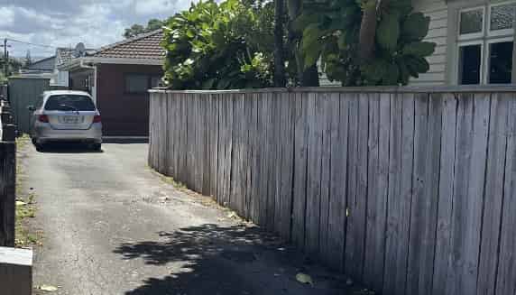 A/9 Bracken Street, Petone