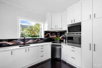 465 Stokes Valley Road, Stokes Valley