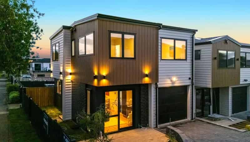 1/511 Massey Road, Mangere