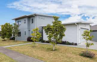 6 Beamish Street, Frimley