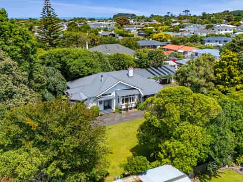 16 Fairfield Road, Hawera