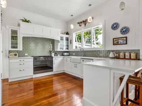 16 Fairfield Road, Hawera