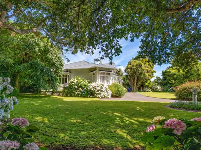 16 Fairfield Road, Hawera