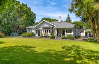 16 Fairfield Road, Hawera