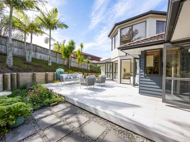 22 Ballymore Drive, Pinehill