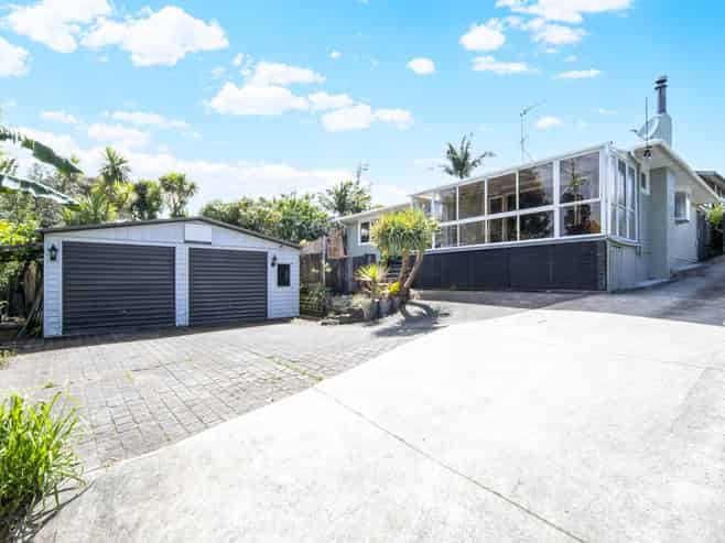 73 Barrys Road, Glendene