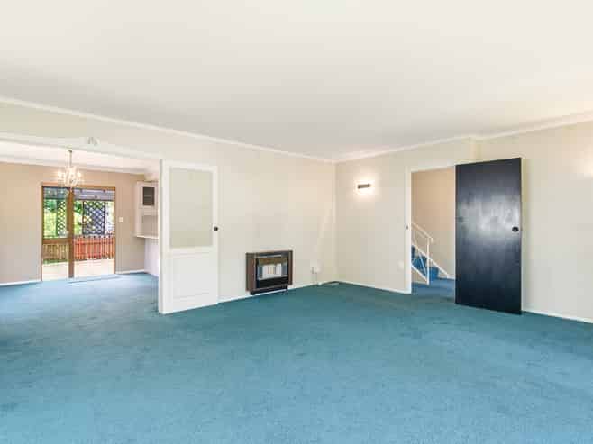 2 Thurso Grove, Papakowhai