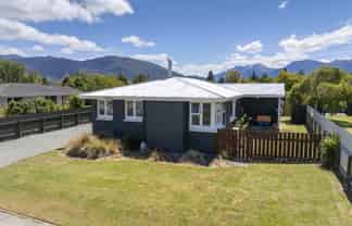 33 Moana Crescent, Te Anau
