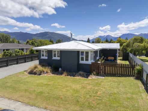 33 Moana Crescent, Te Anau