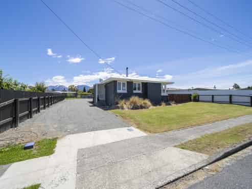 33 Moana Crescent, Te Anau